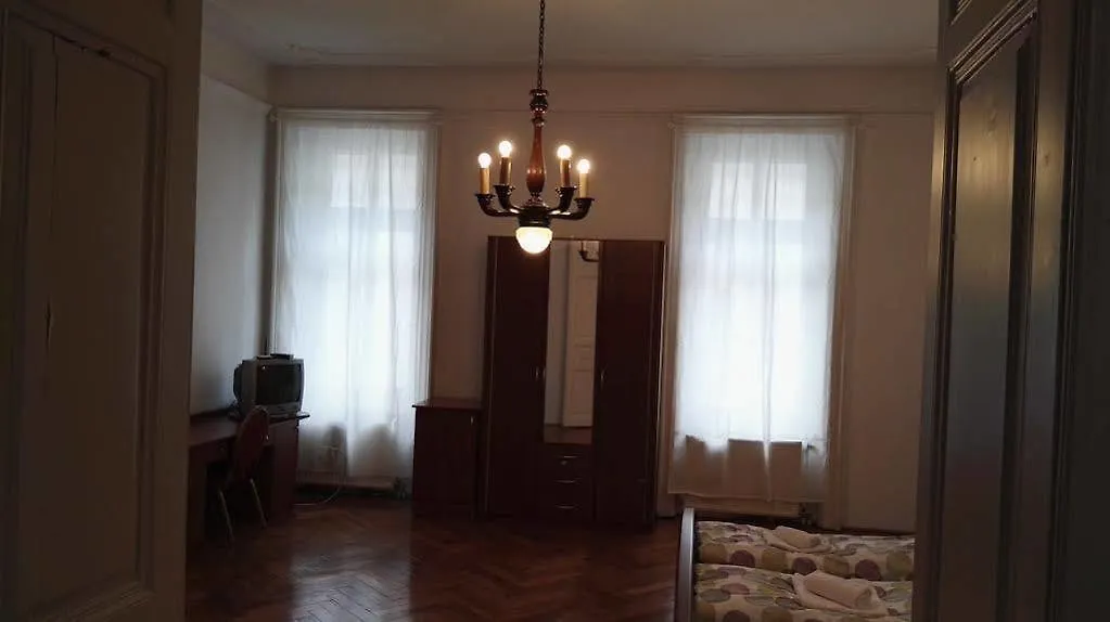 Hotel Ozone Private Rooms And Hostel Budapest Ungarn
